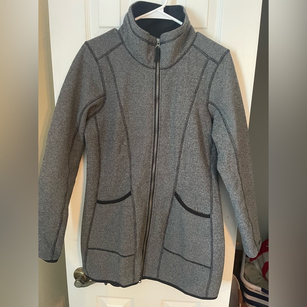 Eddie Bauer Women's Black and Gray Zip-Up Jacket
